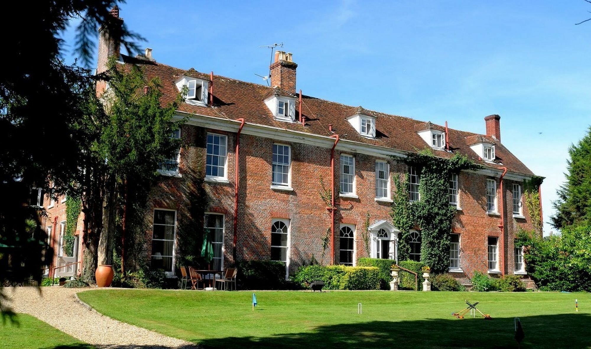 New Park Manor Hotel - A Luxury Family Hotel Brockenhurst Exterior photo